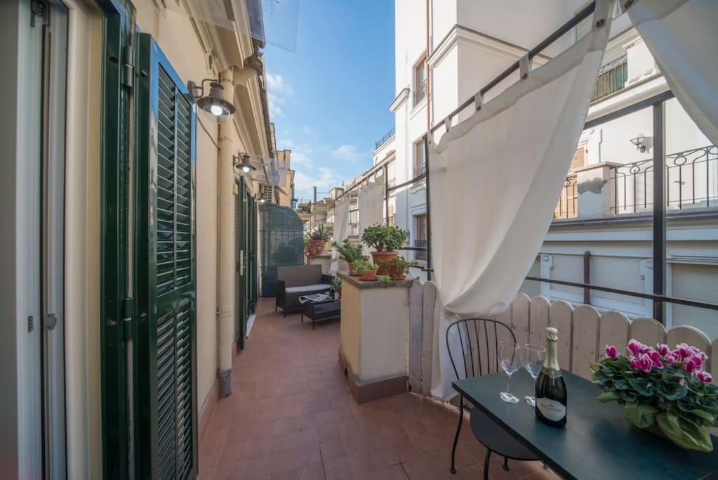 Trevi Domus Avignonesi Apartment โรม ภายนอก รูปภาพ